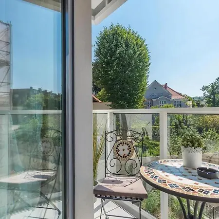 Apartament Close-urban Chic - Great Location - Kamienica Kollotaja