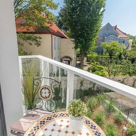 Close-urban Chic - Great Location - Kamienica Kollotaja Apartmán