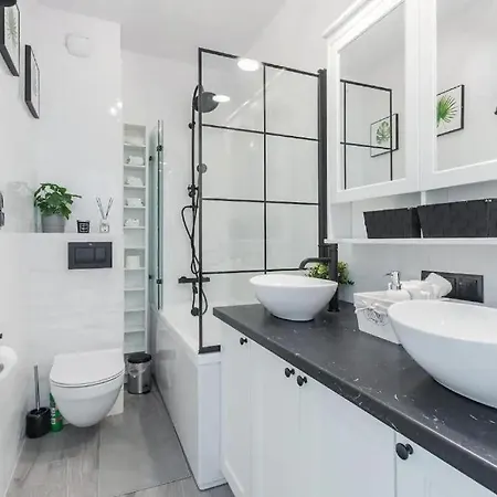 Apartament Close-urban Chic - Great Location - Kamienica Kollotaja *