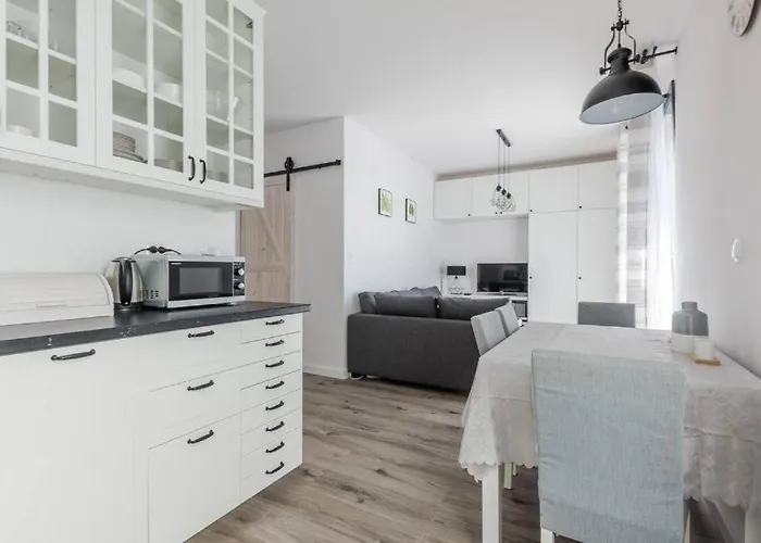 Close-urban Chic - Great Location - Kamienica Kollotaja 아파트